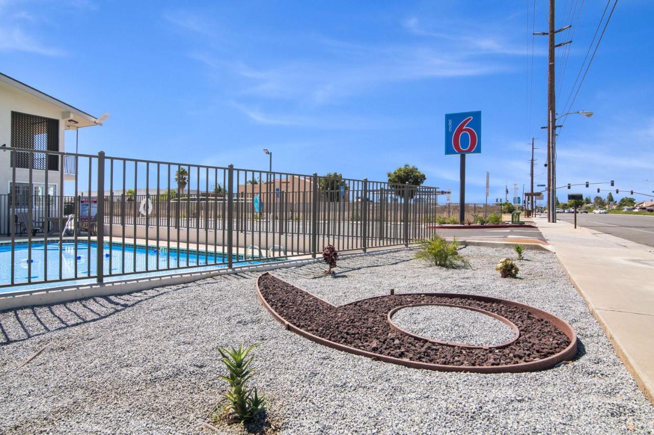 Motel 6-Moreno Valley, Ca - Perris Bagian luar foto