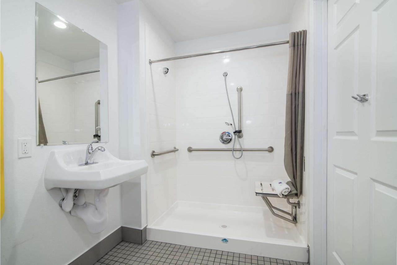 Motel 6-Moreno Valley, Ca - Perris Bagian luar foto